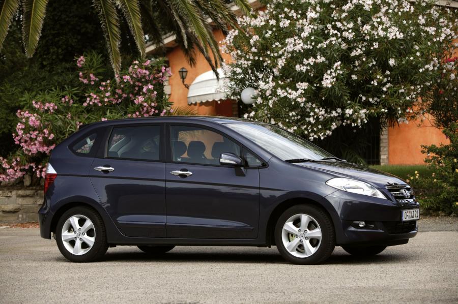  Honda FR-V 2004 года  (фото 19 из 30)